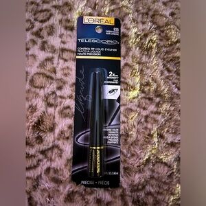 L’Oreal Telescopic Carbon Black 835 Control Tip Liquid Eyeliner NWT New with Tag